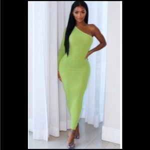 Green PrettyLittleThing One Shoulder Maxi Dress